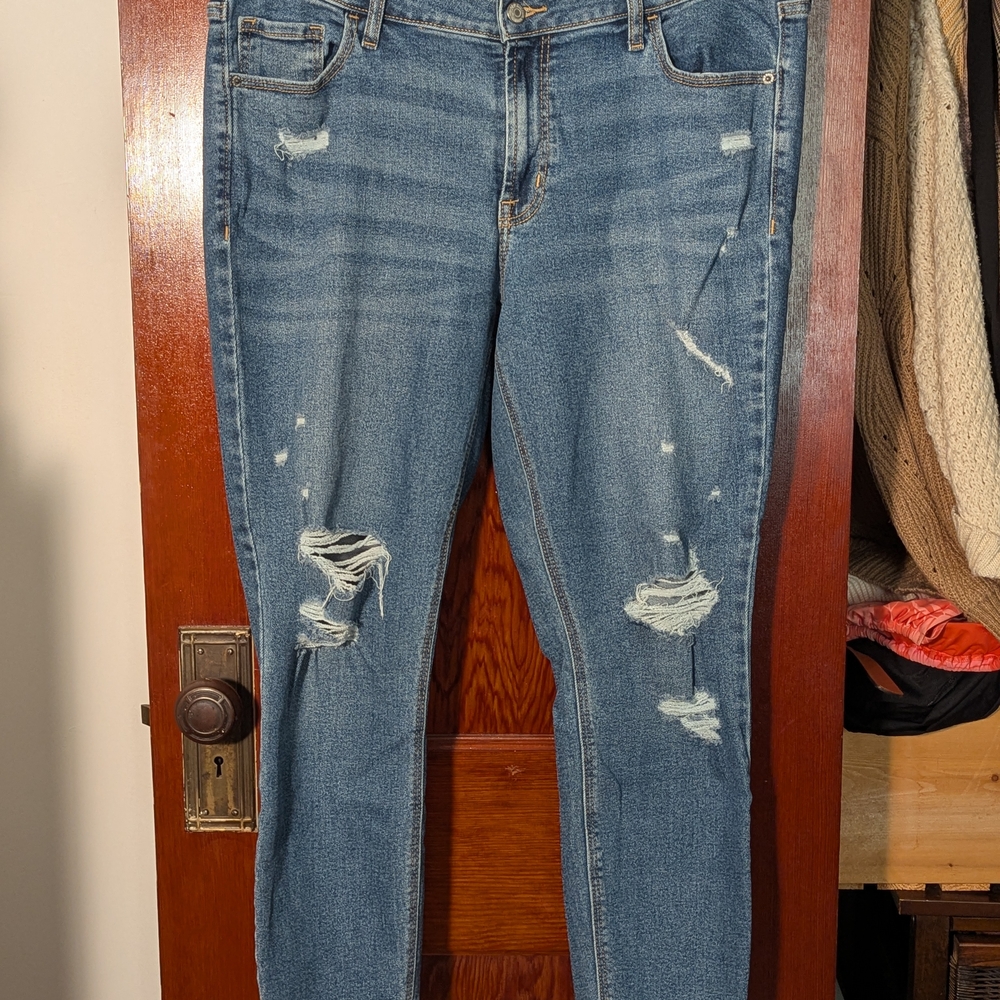 Old Navy Women's Distressed Skinny Jeans - Blue